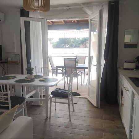 Appartement JADE dans résidence proche Tennis/ centre naturiste Agde Extérieur photo