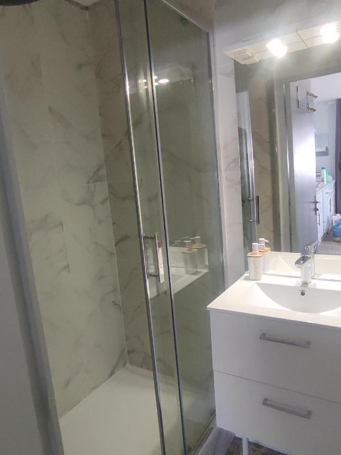 Appartement JADE dans résidence proche Tennis/ centre naturiste Agde Extérieur photo